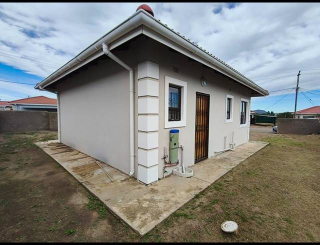 2 BEDROOM HOUSE FOR SALE IN QUEENSTOWN CENTRAL